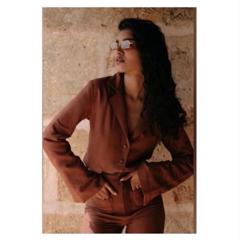 NWT Revolve x Savannah Morrow Jada Cropped Blazer Jacket In Mahogany - Picture 9 of 11